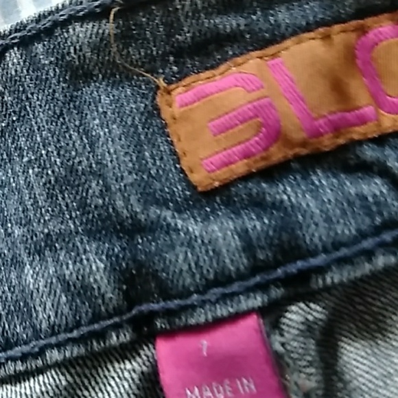 Shorts - Picture 3 of 3